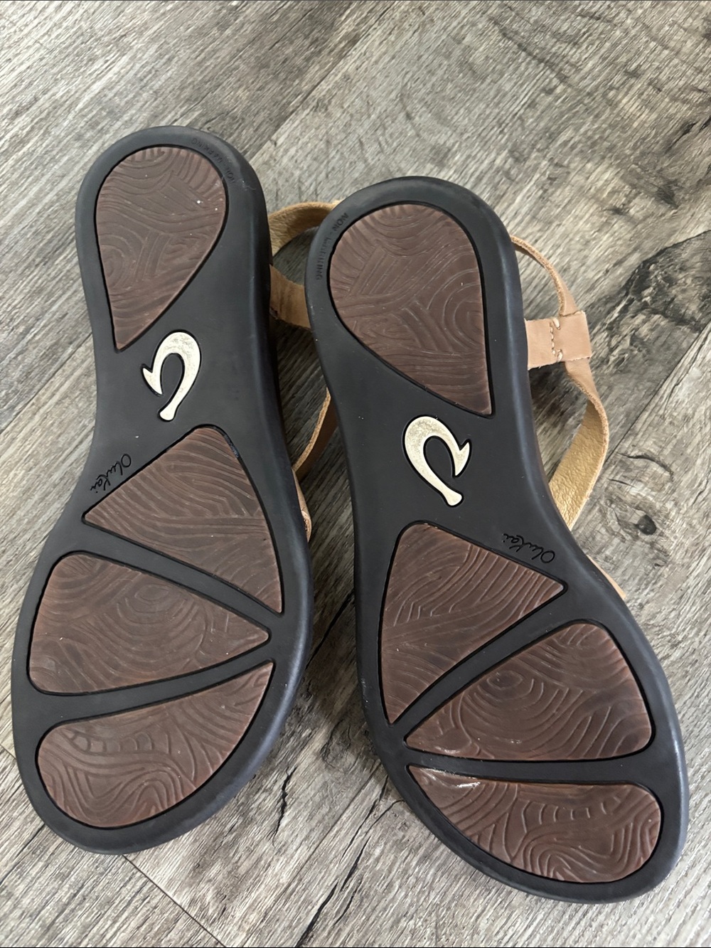 OluKai Upena Women's Strappy Beach Sandal - Picture 4 of 6